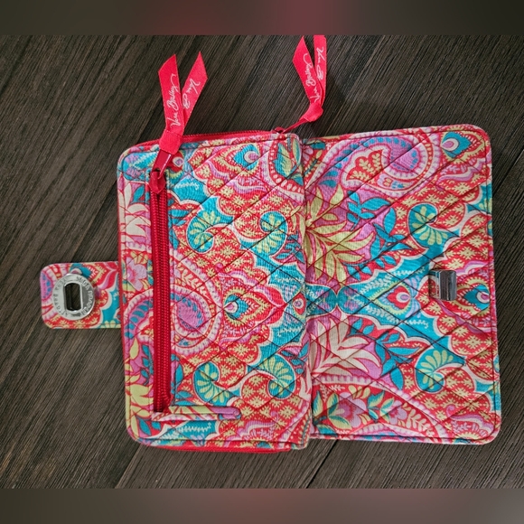 Vera Bradley Paisley In Paradise Turnlock Wallet - Picture 4 of 7